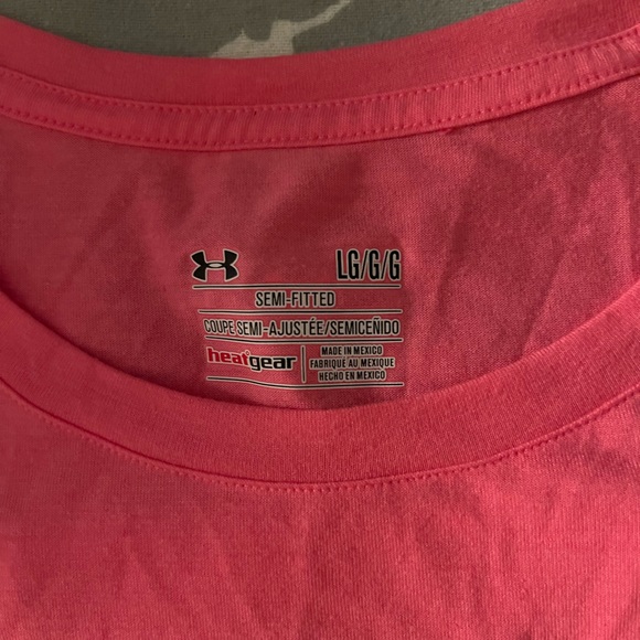 Under Armour Breast Cancer Awareness T-Shirt (semi fitted) size Large - Picture 3 of 4
